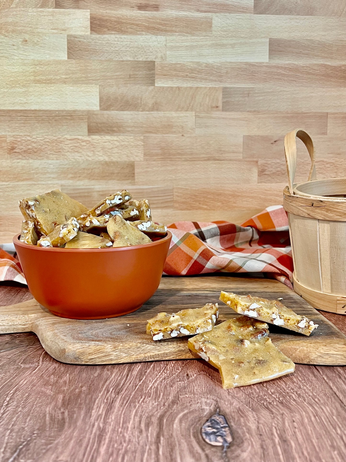 14 OZ AUNT LIZ’S GOURMET PECAN BRITTLE